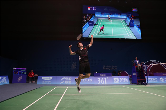 随着宫鲁鸣 随着宫鲁鸣